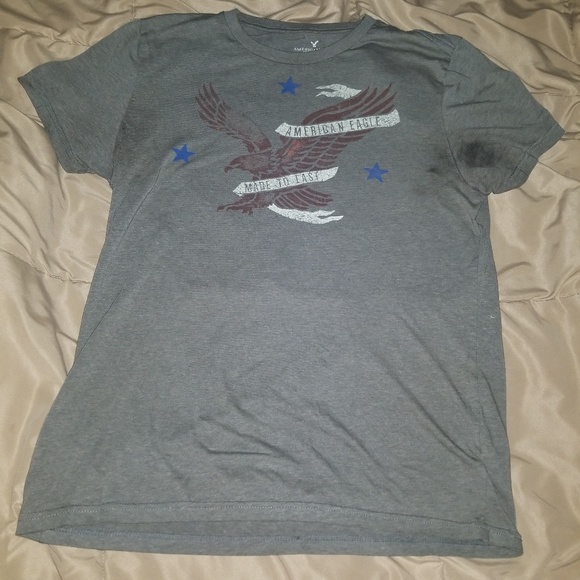 American Eagle Outfitters Other - Men size Medium AE shirt